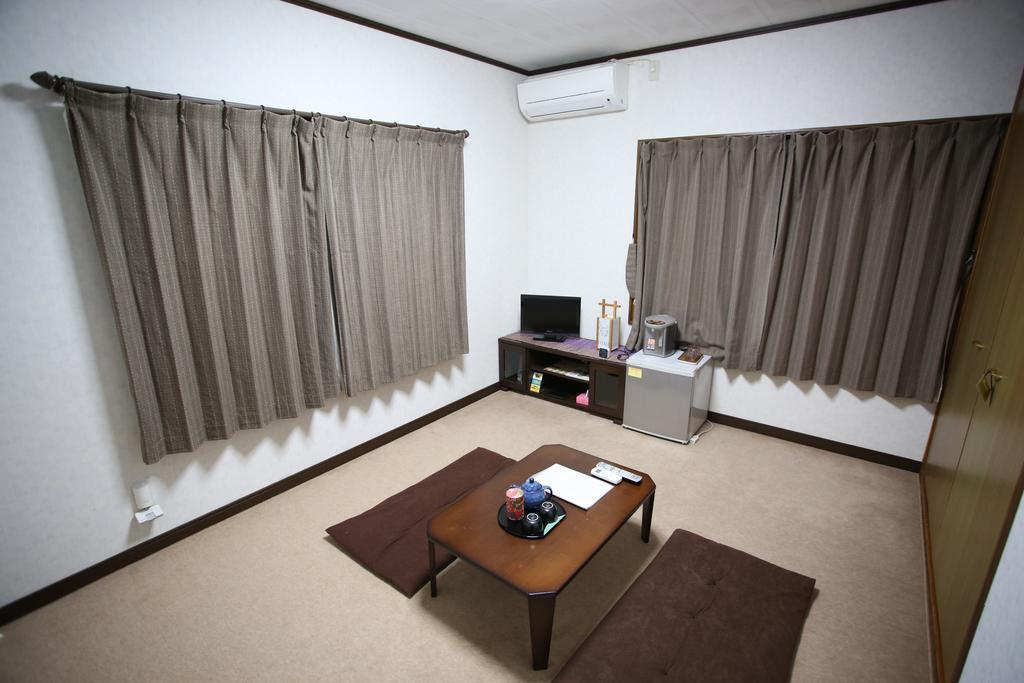 Minshuku Tenhou Hotel Takacsiho Kültér fotó